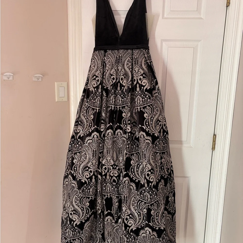 Chic Black and White Prom Dress - Picture 2 of 3